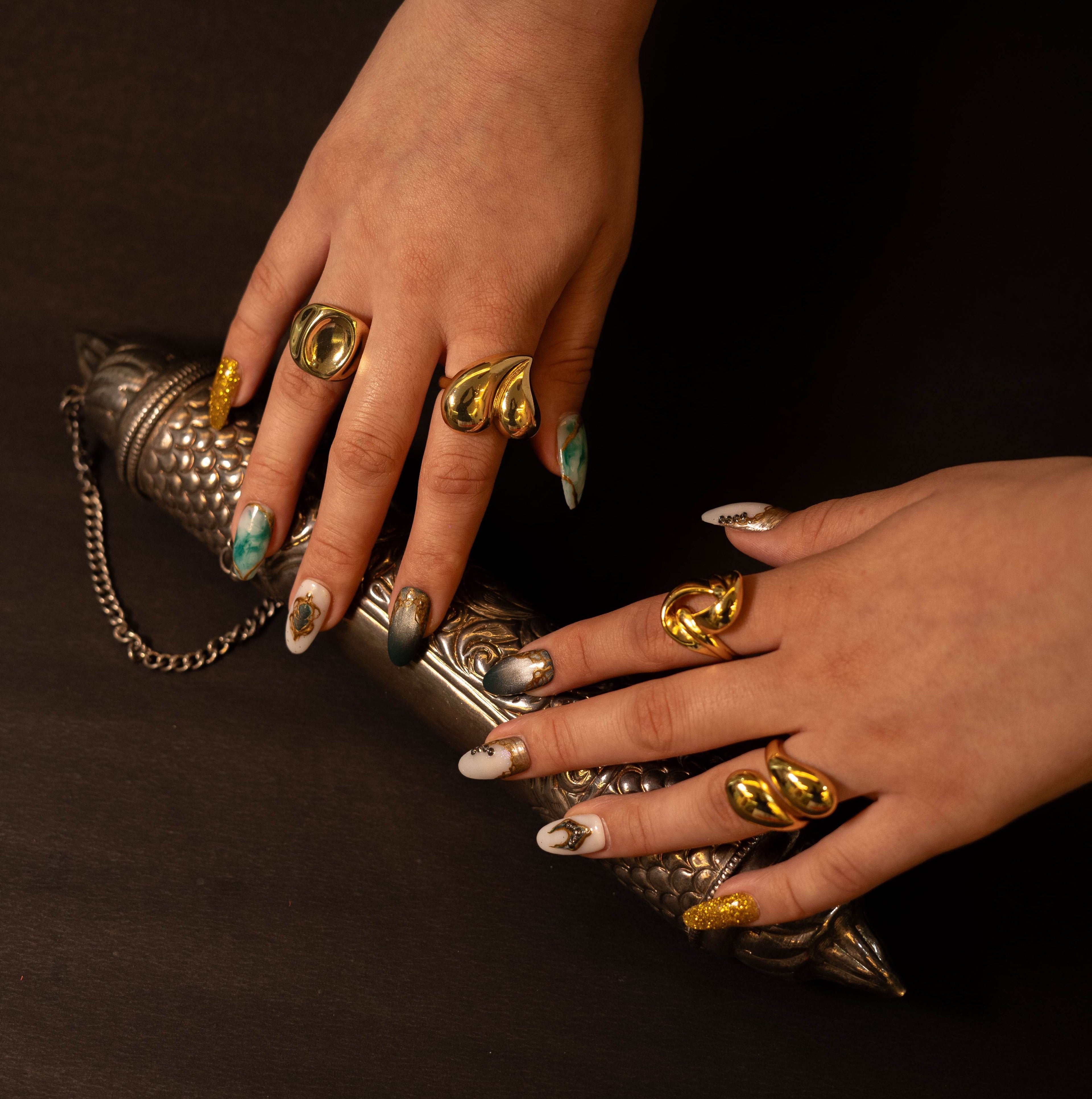 Gilded Goddess.